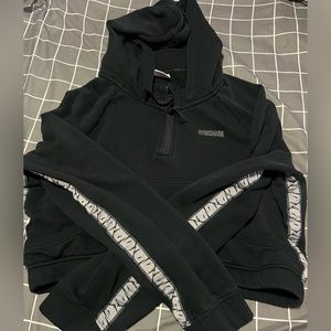GymShark Cropped Hoodie
